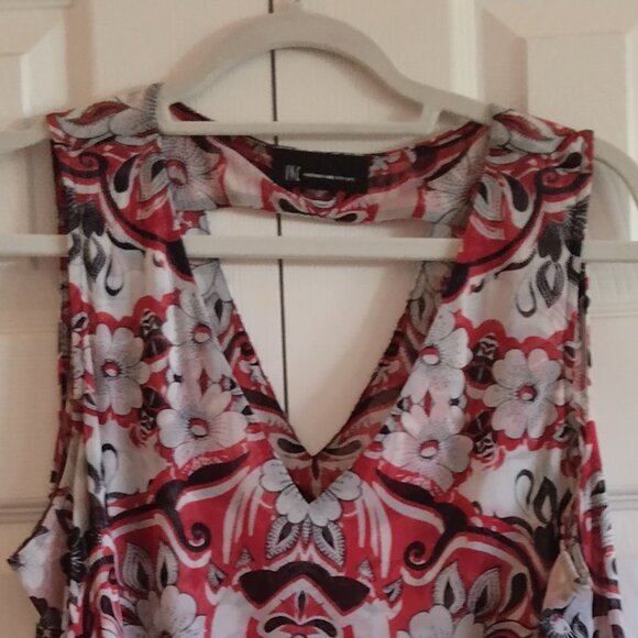 INC WOMENS XL TOP BLK/RED/WHITE - Picture 2 of 2